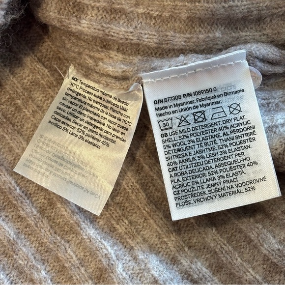 H&M Women’s Cowl Turtleneck Beige Long Sleeve Cozy Sweater NWT Size Small - Picture 8 of 12